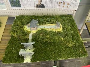 御所山古墳の模型3