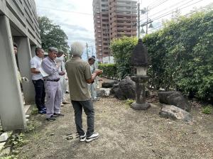 庭園案内の様子③